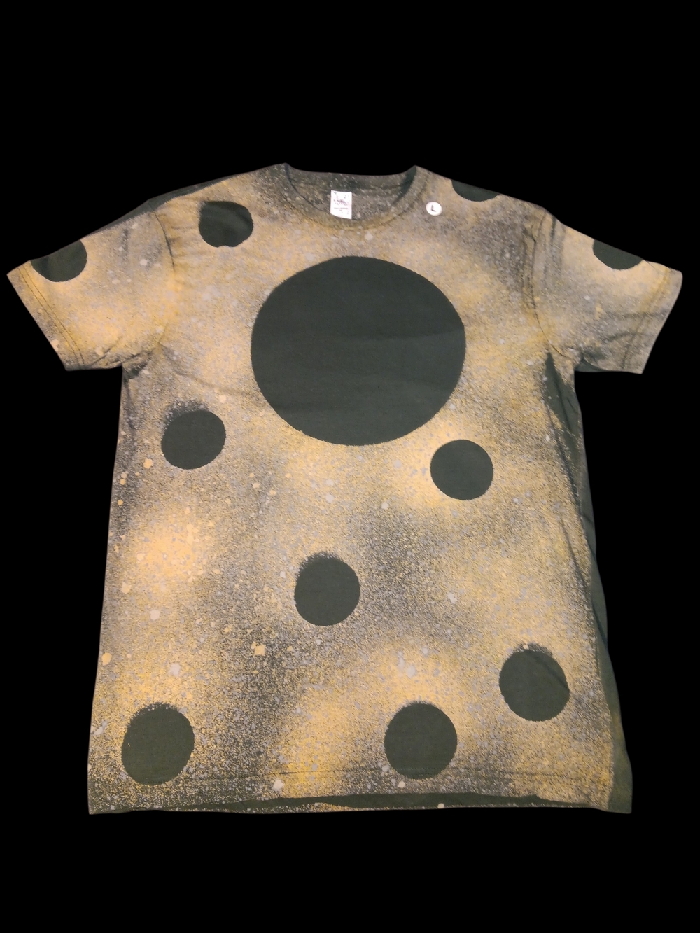 Men's Short Sleeve Polka Dot Spray-Effect Tee — Green/Gold